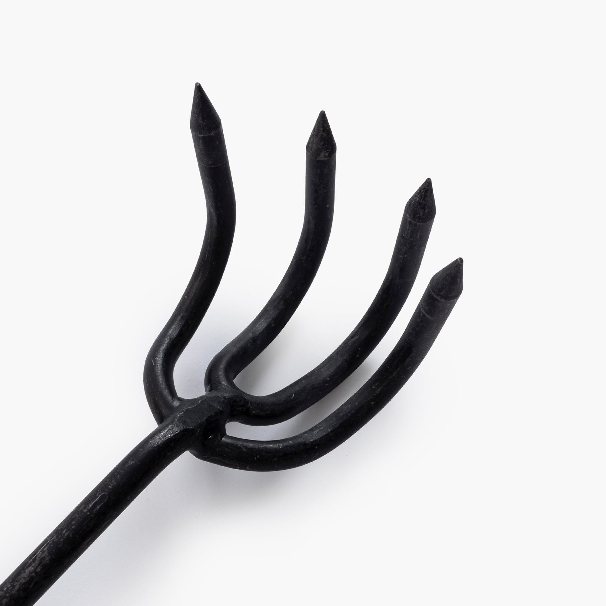cultivator-06-06-GDN-090_Cultivator_WalnutBlack_PDP_04 Cultivator
