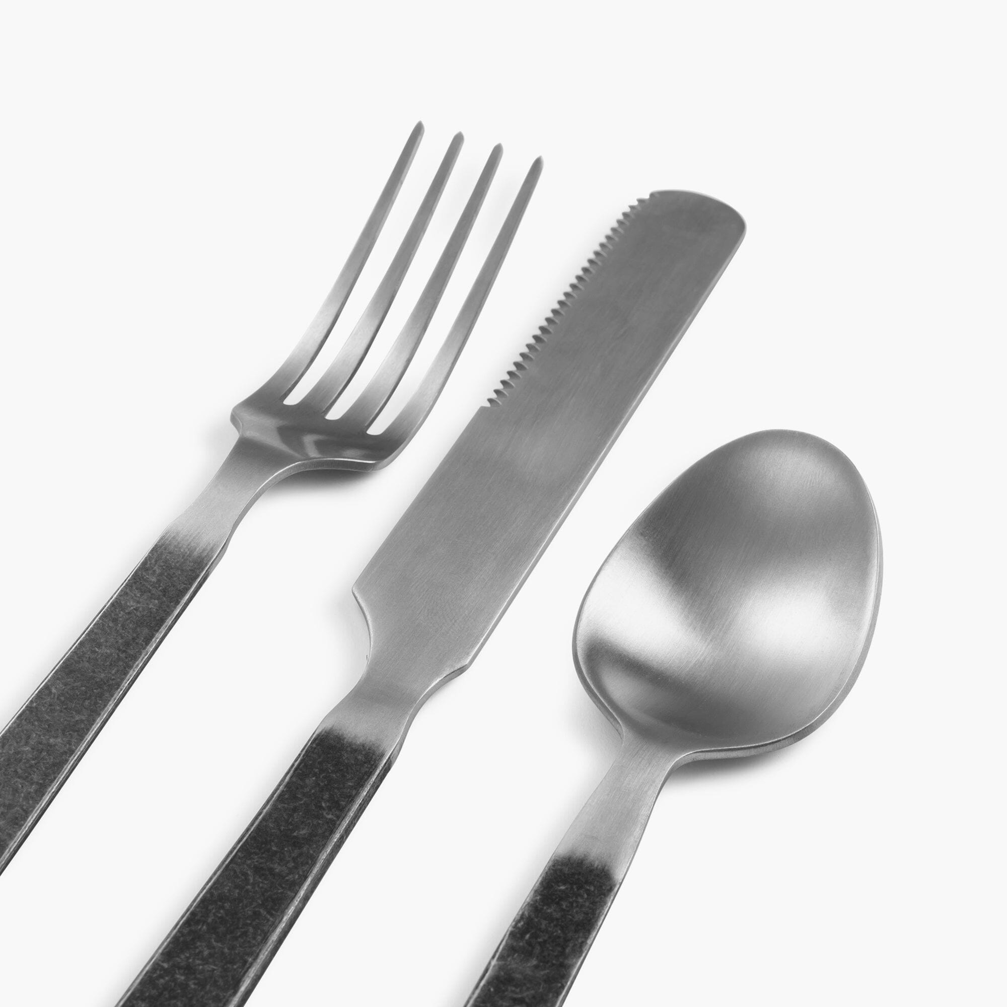 flatware-set-05-05-CKW-360_FlatwareSet_Polished_PDP_02 Flatware Set