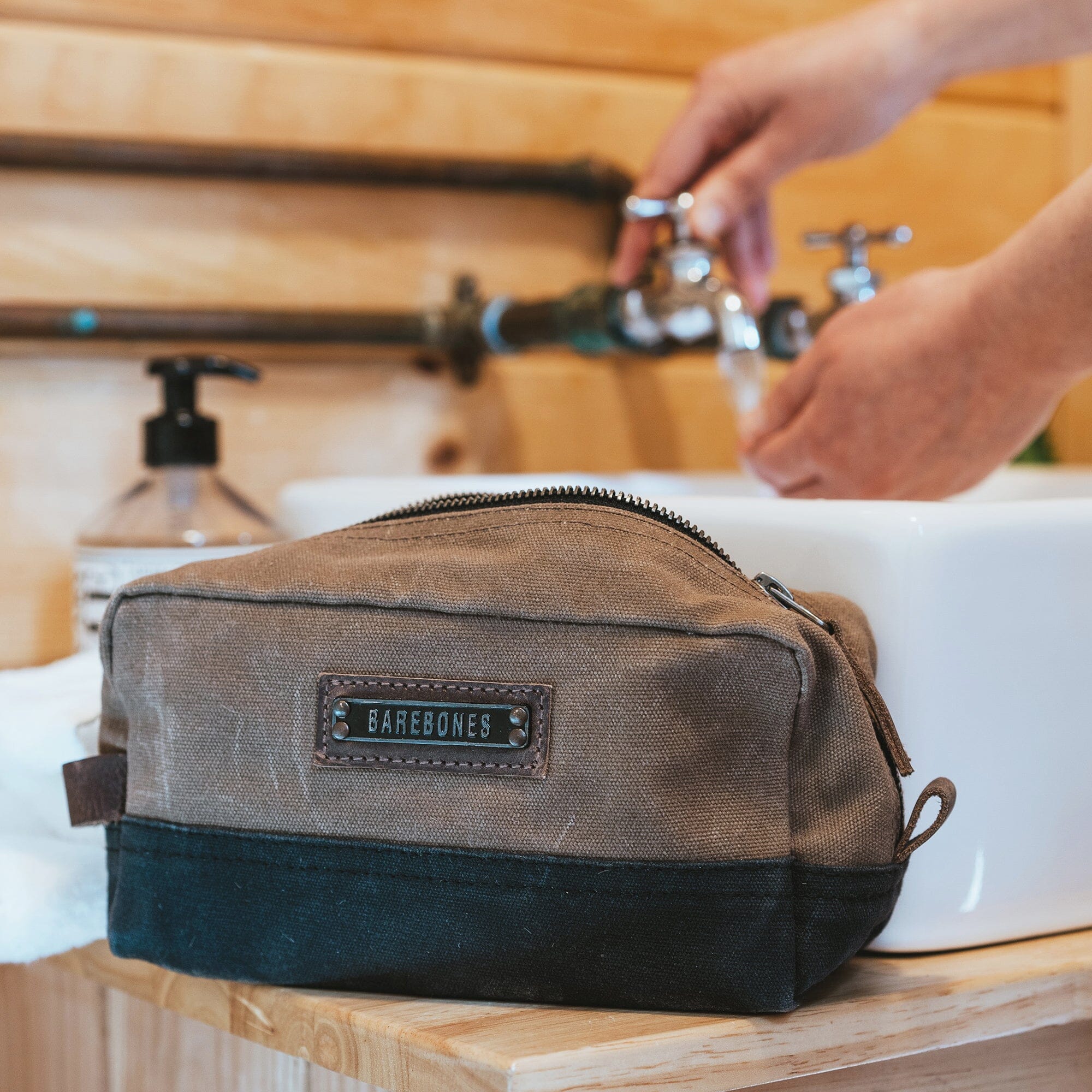neelum-dopp-kit-08-08-Barebones-56_edit_20424760-b408-4da4-b9a5-1a73782340b5 Neelum 3L Dopp Kit - Khaki