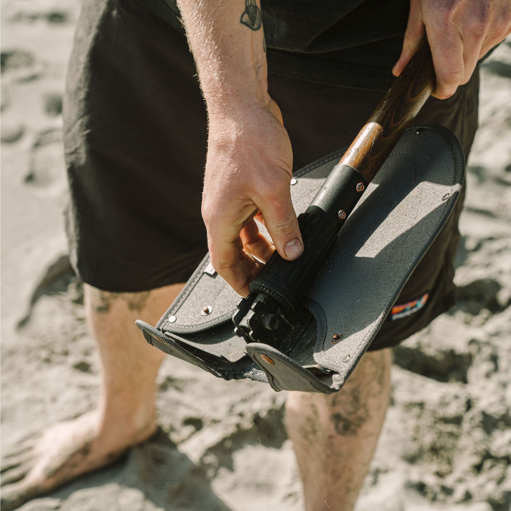 shovel-05-05-MaskGroup21 Folding Shovel